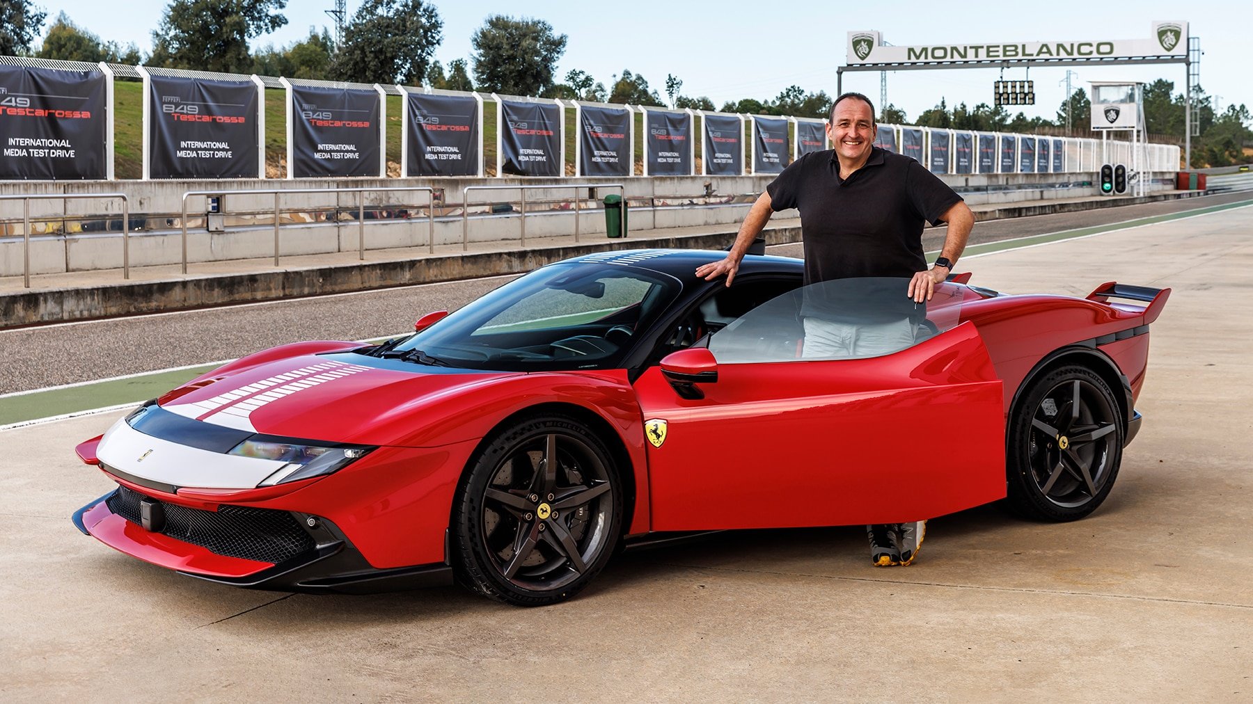 Le nouveau Ferrari Testarossa est le plus puissant de tous les temps !