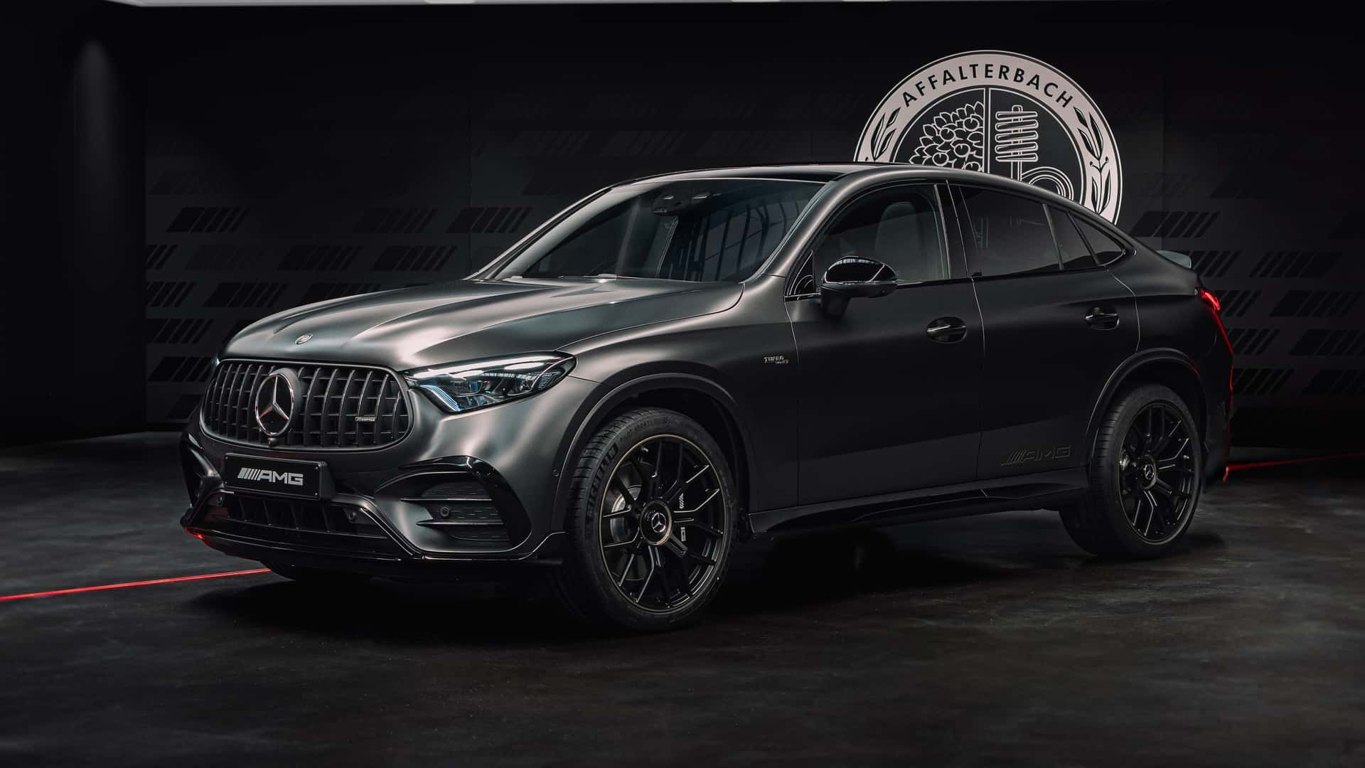 Photo mercedes glc - Le Mercedes-AMG GLC 53 Coupé 2027 offre désormais une puissance six cylindres