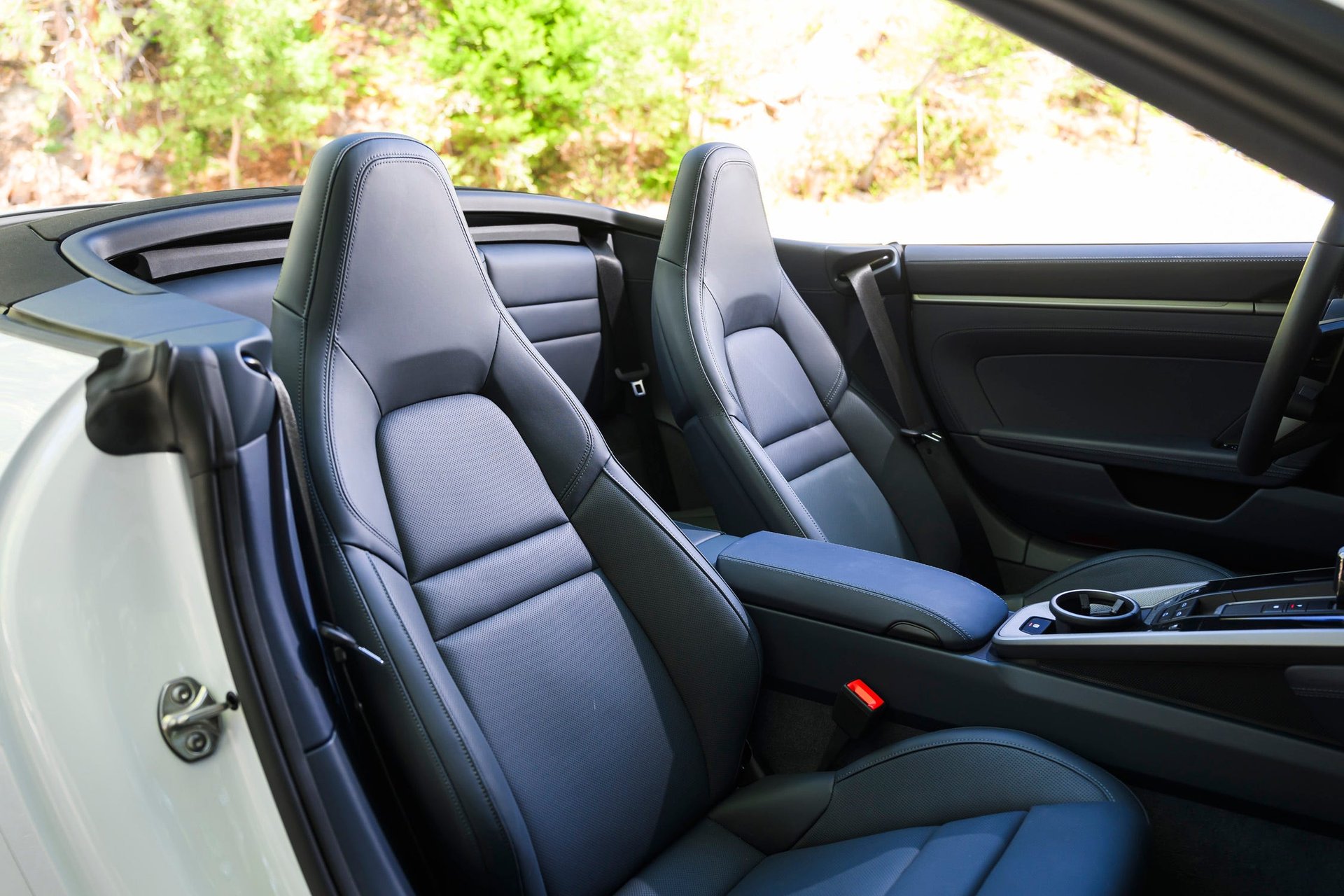 2025 porsche 911 carrera cabriolet