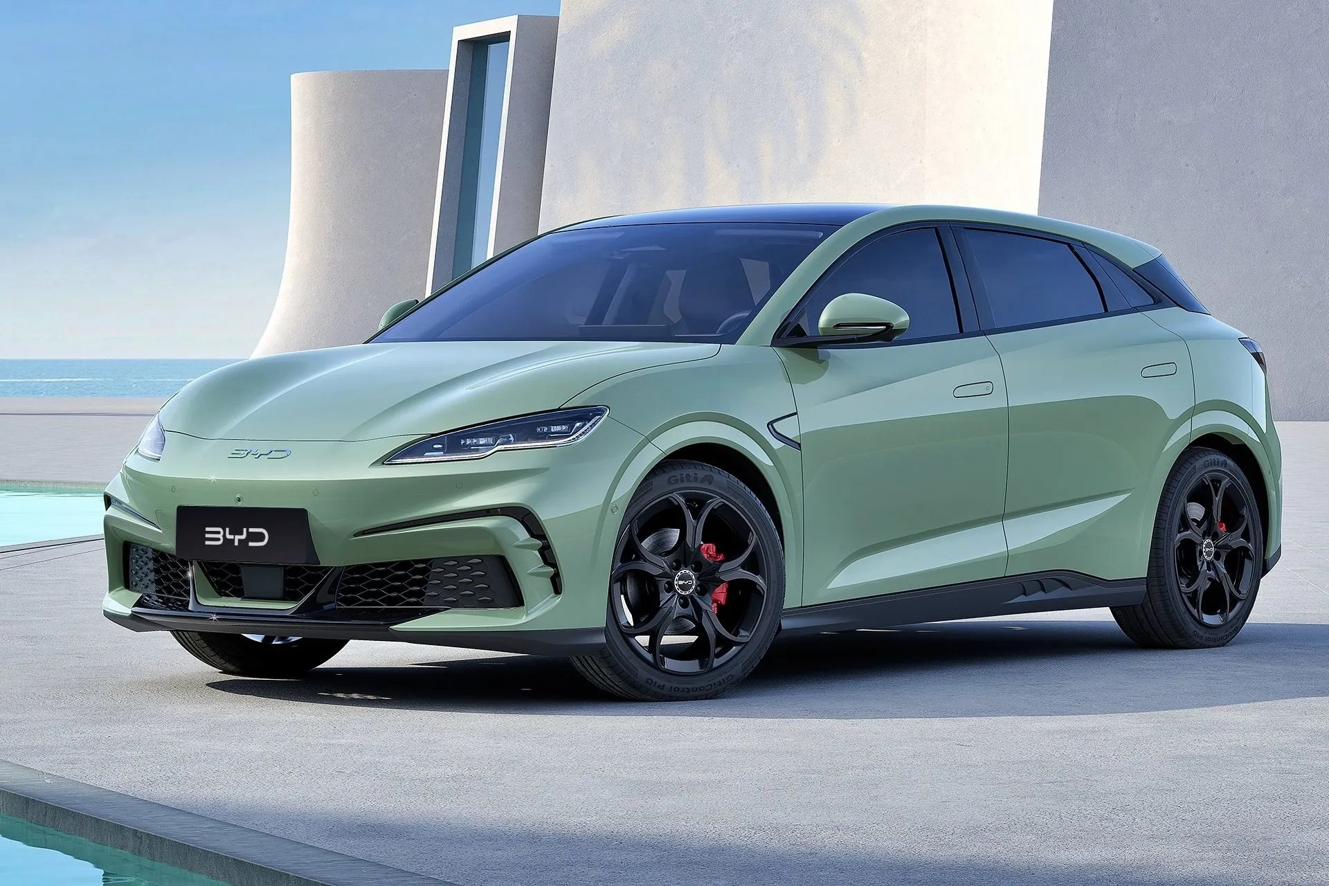 BYD Seal 06 GT compacte hybride rechargeable DM-i 4,63 m rivale [Toyota Corolla](/article/toyota-bz-woodland-2026-le-break-electrique-375-ch-qui-revolutionne)