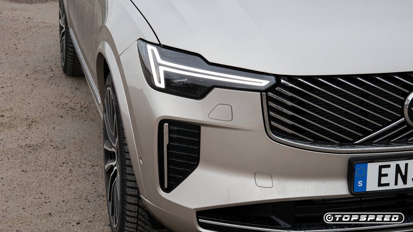 2025 Volvo XC90 Headlights TopSpeed