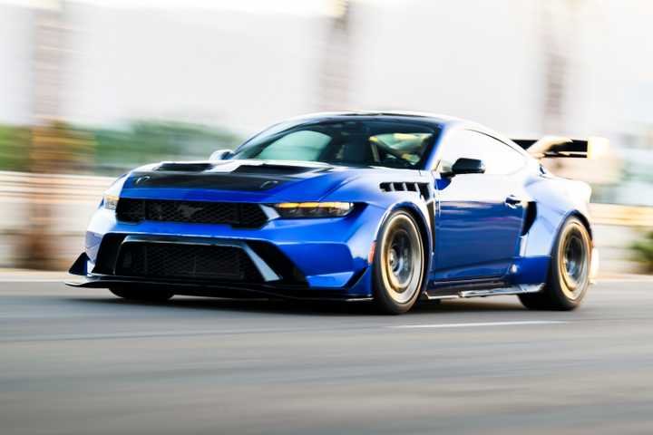 2025 [Ford Mustang](/article/ford-mustang-dark-horse-sc-2026-103-490-pour-le-v8-supercompresse) GTD - exterior