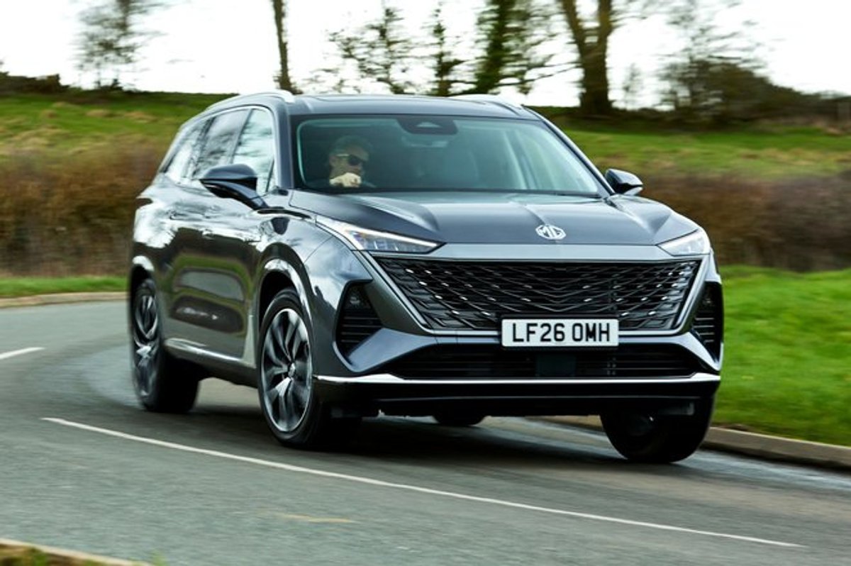 Photo principale de l'article : chery hs - MG S9 vs Peugeot 5008 PHEV : duel de SUV 7 places hybrides rechargeables