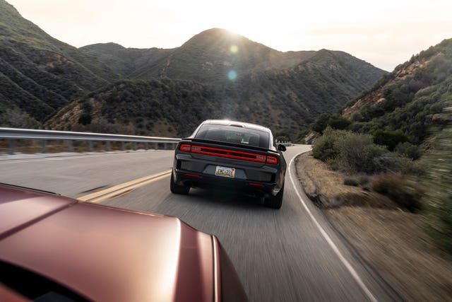 2026 dodge charger scat pack and the 2026 [ford mustang](/article/ford-puma-gen-e-2026-417-km-d-autonomie-et-prix-maintenu) gt