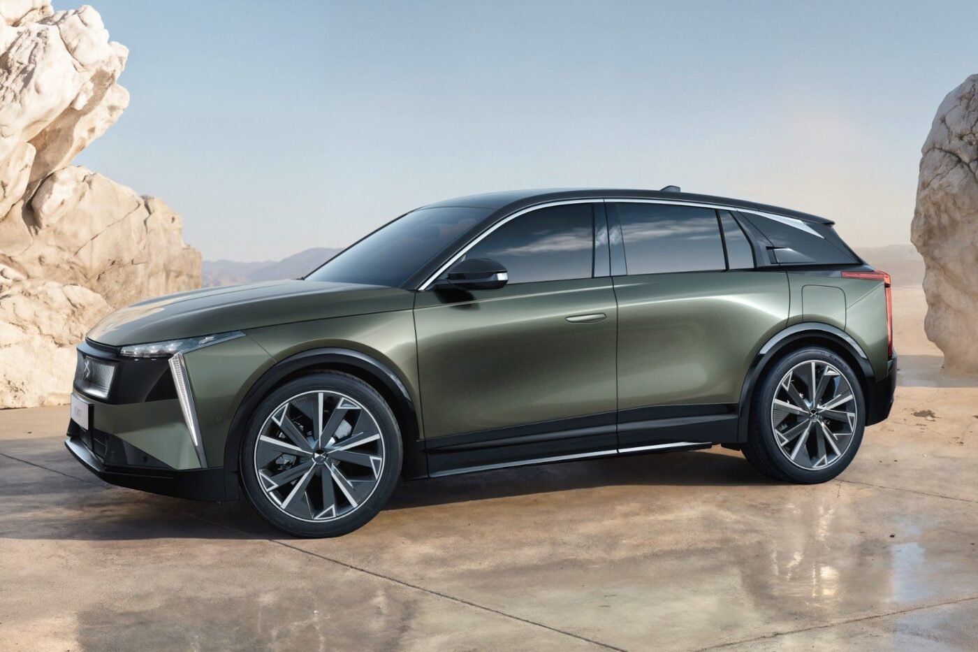 Ds automobiles ds n7 min