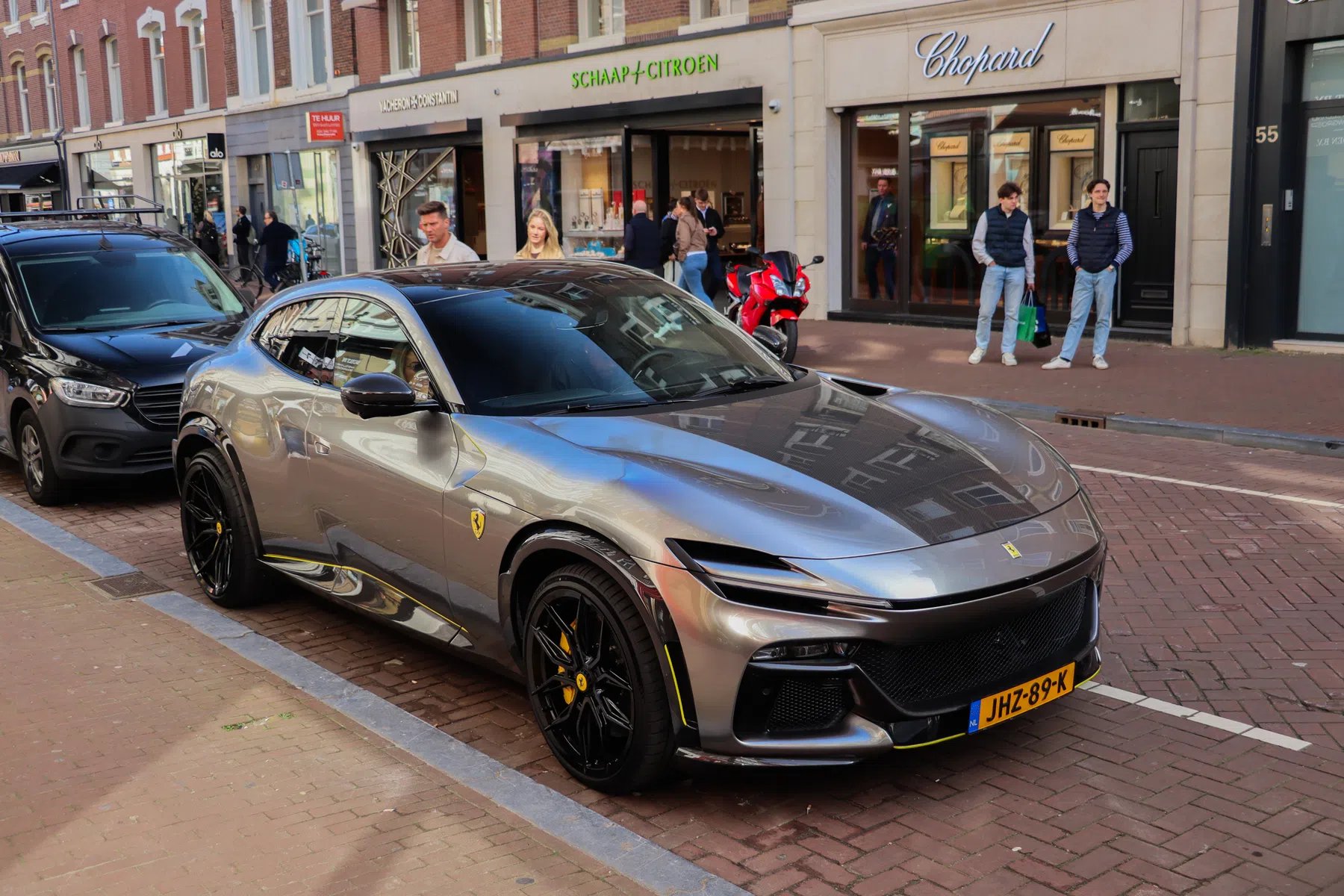 Photo principale de l'article : ferrari purosangue - Ferrari Purosangue Novitec : 745 ch et kit carrosserie radical