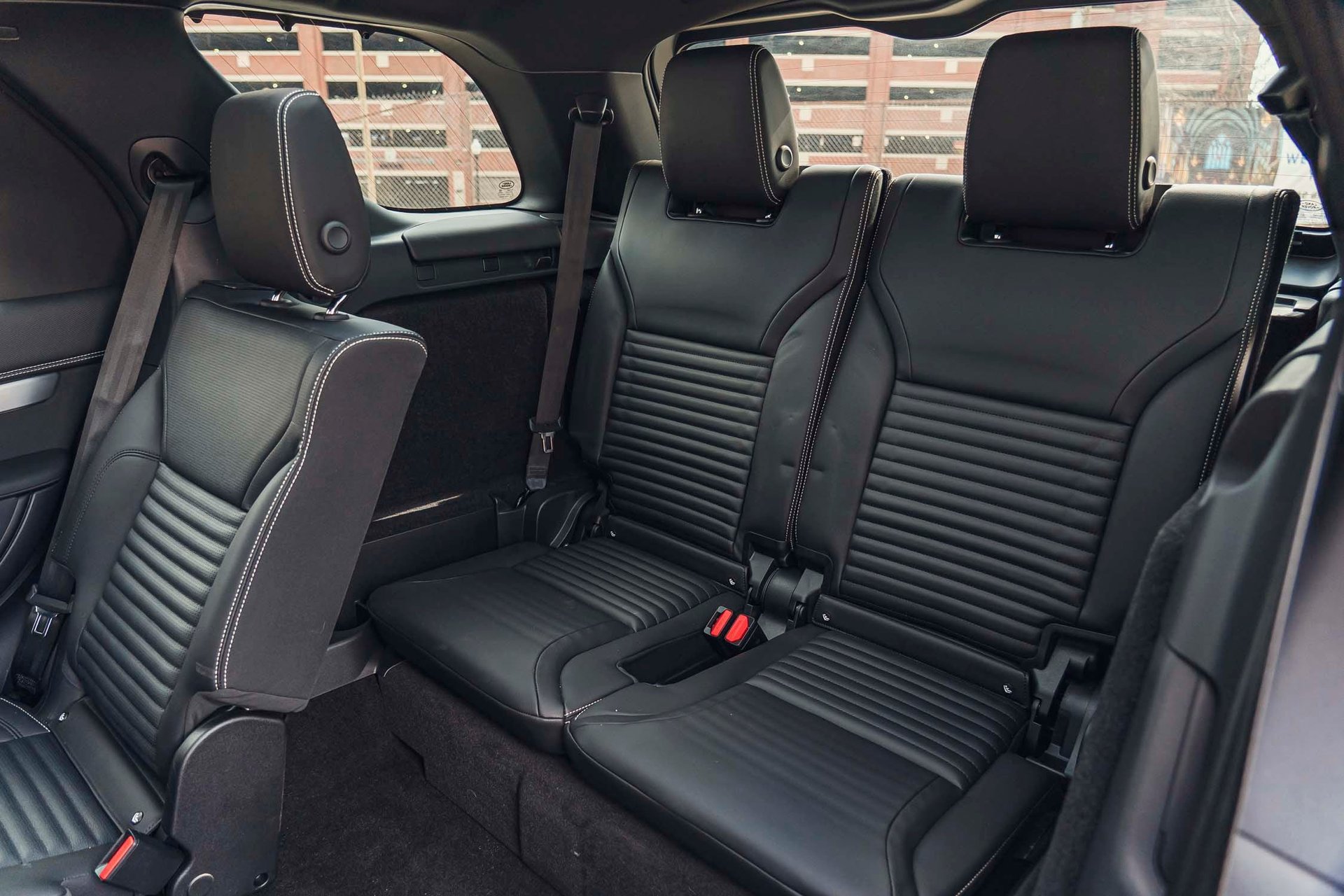 2026 land rover discovery