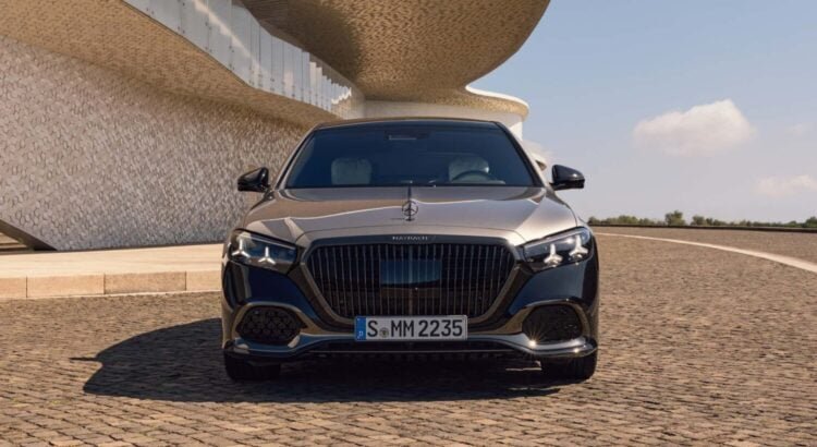 Mercedes : la nouvelle Classe S Maybach conserve son V12, mais pas partout