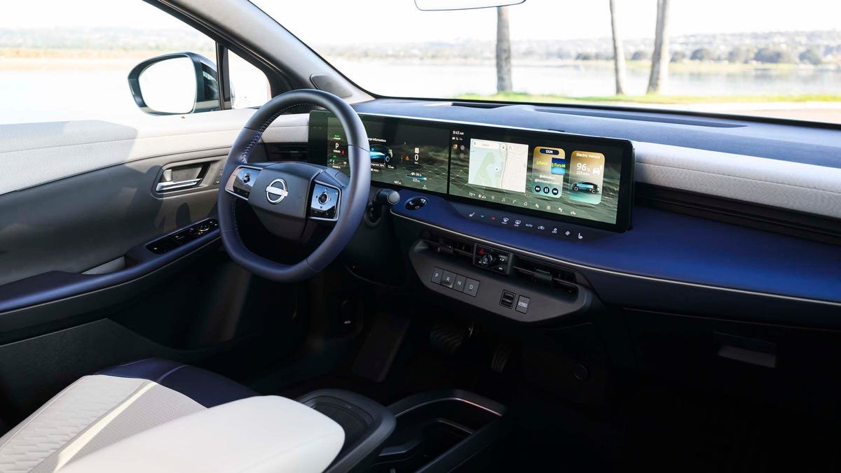 2027 Nissan Leaf interior