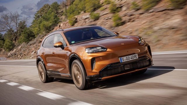2026 porsche cayenne electric