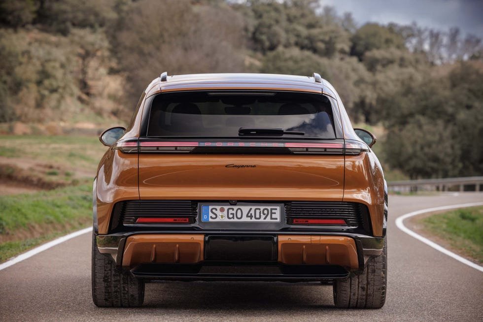 2026 porsche cayenne electric