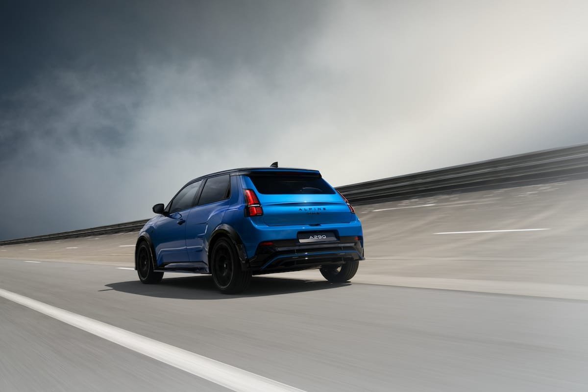 découvrez l'alpine a290 éligible au coup de pouce cee, disponible dès 240€/mois. profitez d'une offre avantageuse pour rouler éco-responsable tout en maîtrisant votre budget.