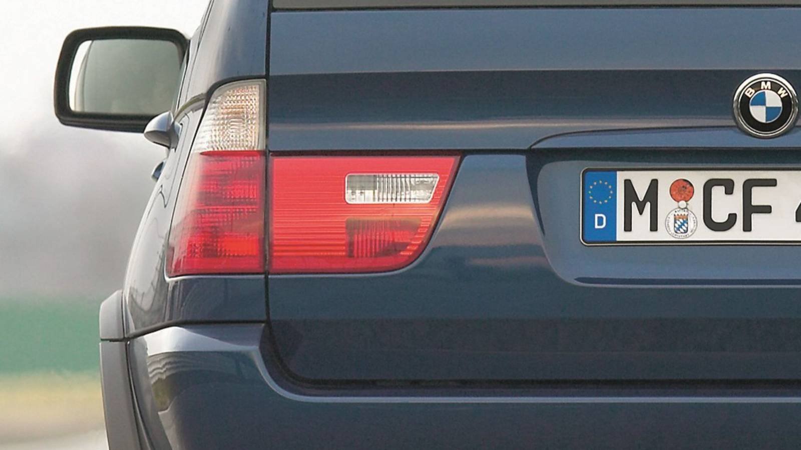 Photo principale de l'article : bmw x5 - BMW X5 : 25 ans d'excellence en SUV premium, toutes versions