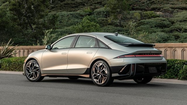 2023 [hyundai ioniq 6](/article/hyundai-ioniq-6-n-650-chevaux-electriques-pour-conquerir-les-circuits) us spec