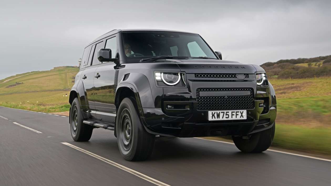 land rover defender 2026