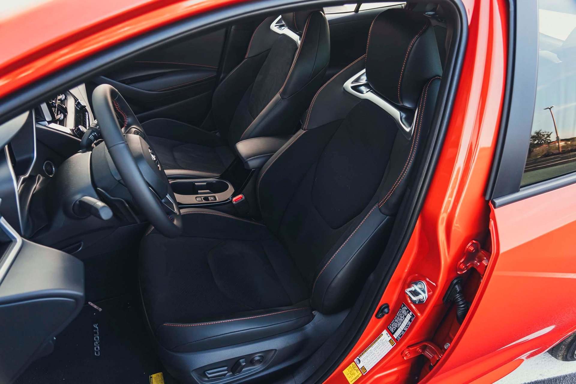 Photo principale de l'article : toyota corolla - Toyota Corolla 2026 : 60 ans d'évolution et 50 millions vendues