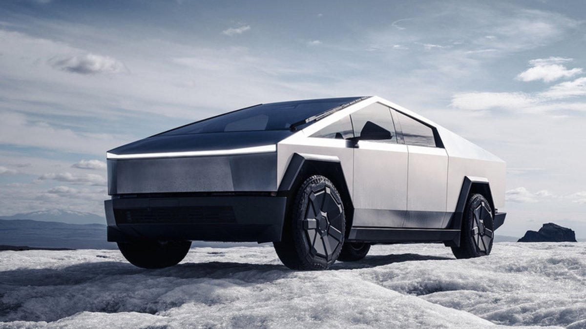 Photo principale de l'article : volvo ex30 - Volvo EX30 : arrêt aux USA, version Cargo et prix inégaux en Europe