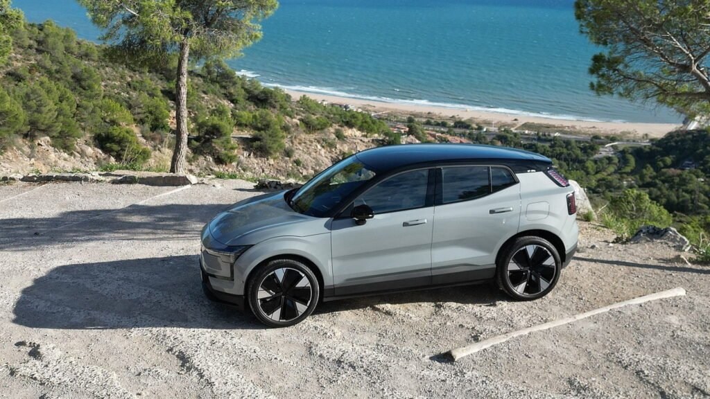 After Just Two Years, Volvo Drops Its Cheapest EV From America After Just Two Years, Volvo Drops Its Cheapest EV From America