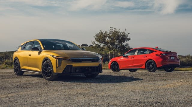 2026 kia k4 hatchback and 2025 honda civic sport hybrid hatchback