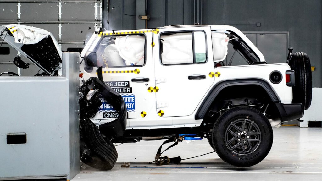 [Jeep Wrangler](/article/jeep-wrangler-willys-392-le-v8-de-477-ch-a-prix-reduit) Finally Stops Flipping Over In A Test That Haunted It For Years